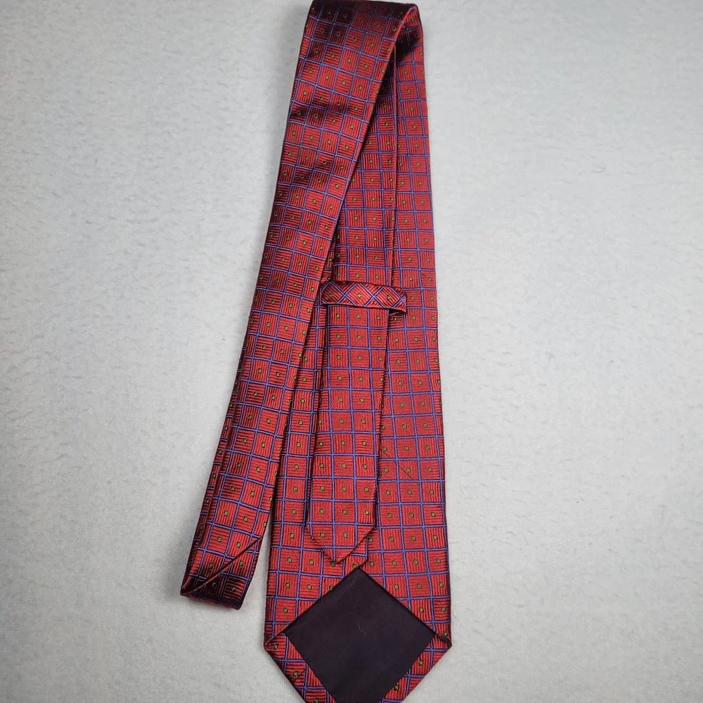 Chizzini Rome Paris Made In USA Tie Hand Made 100%‎ Silk Red